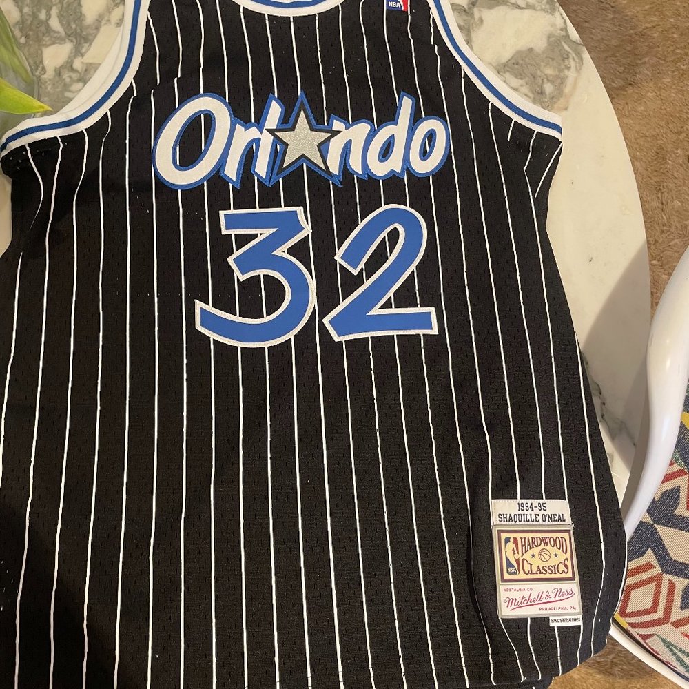 ORLANDO #32 JERSEY, KIDS XL, MITCHELL AND NESS, LIKE NEW